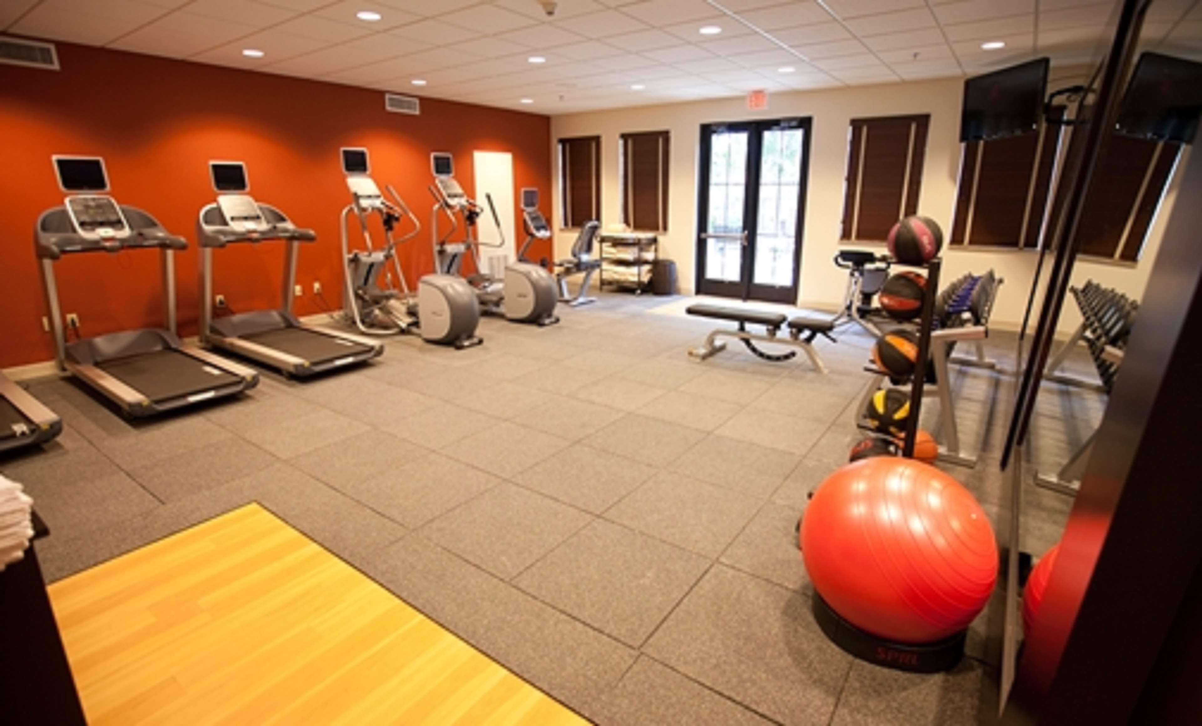 Homewood Suites Lafayette-Airport Bagian luar foto