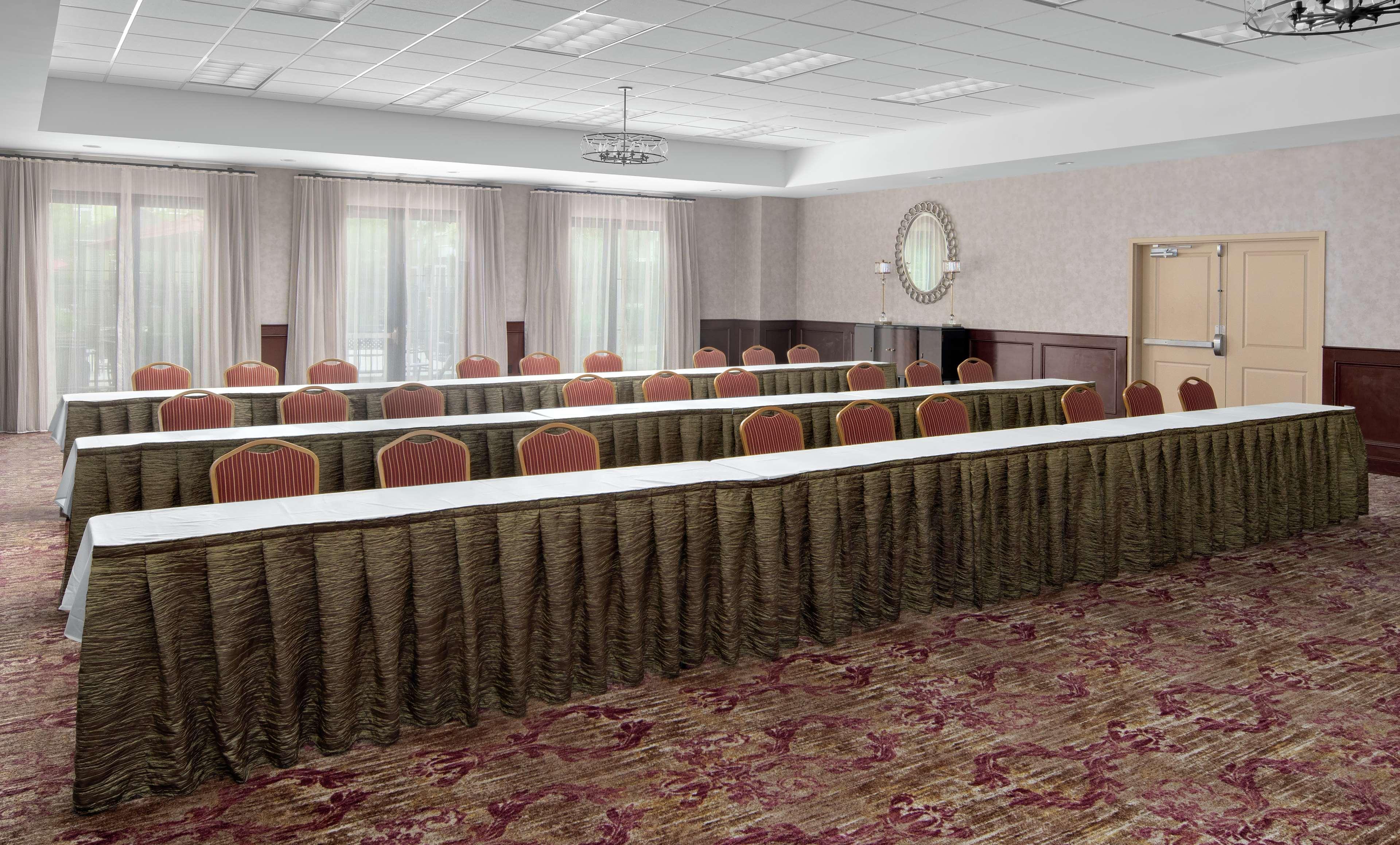 Homewood Suites Lafayette-Airport Bagian luar foto