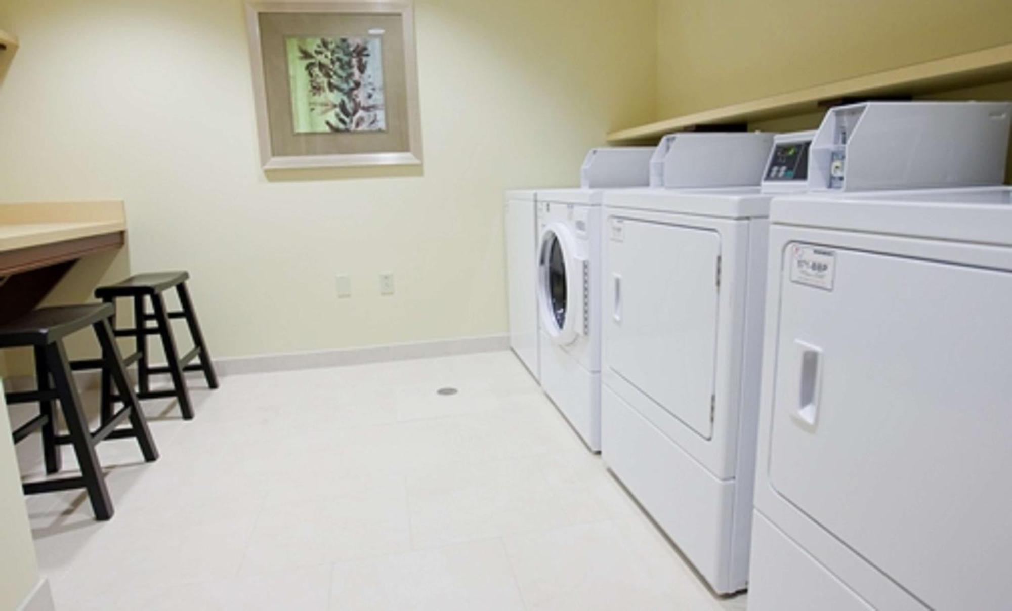 Homewood Suites Lafayette-Airport Bagian luar foto